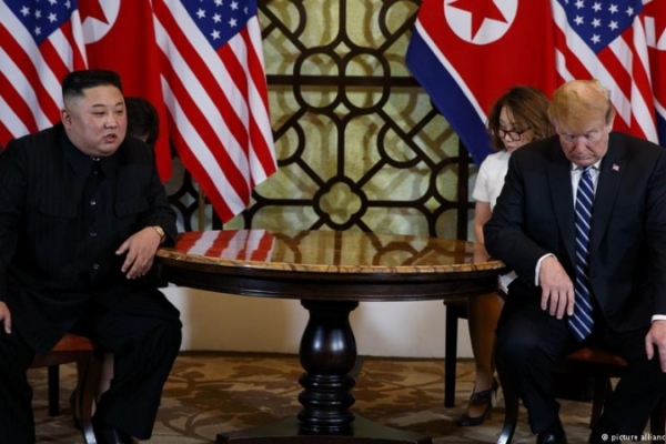 В Ханое завершились переговоры лидеров США и Северной Кореи: договоренностей нет, санкции ...