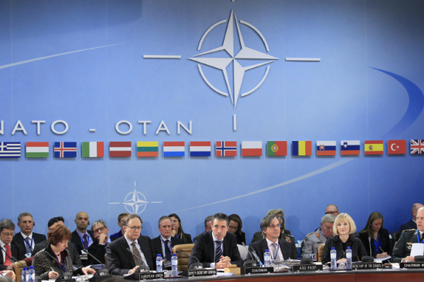 НАТО повысит боеготовность «сотен тысяч военных» из-за действий России