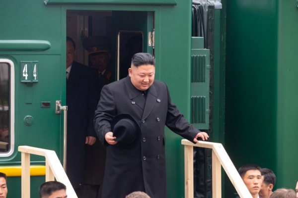 Глава КНДР Ким Чен Ын прибыл в Россию