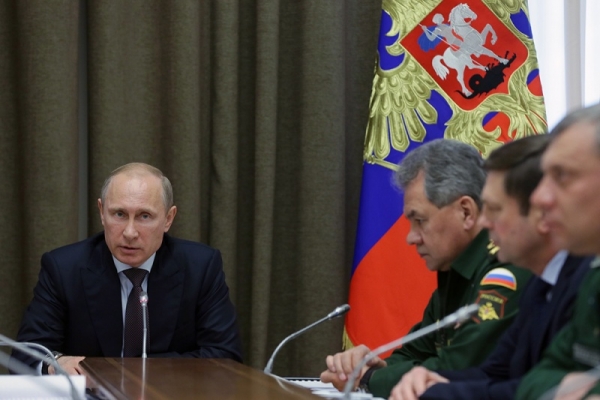 В Сочи Владимир Путин провел совещание, на котором обсуждалось масштабное переоснащение Во...