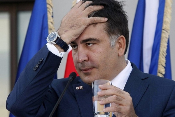 Саакашвили заявил о планах Порошенко лишить его гражданства Украины