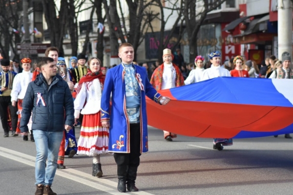 В Крыму начались грандиозные торжества в честь пятилетней годовщины референдума о воссоеди...