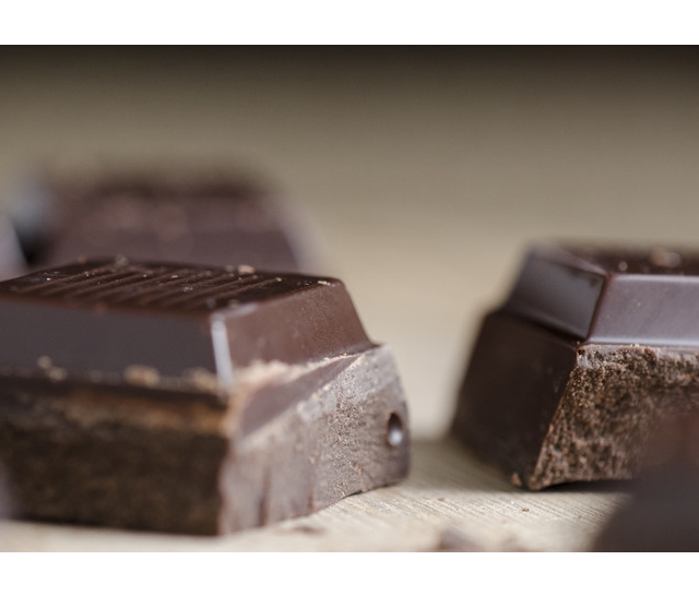 Диетолог Мансурова: шоколад не портит кожу и не повышает хол...