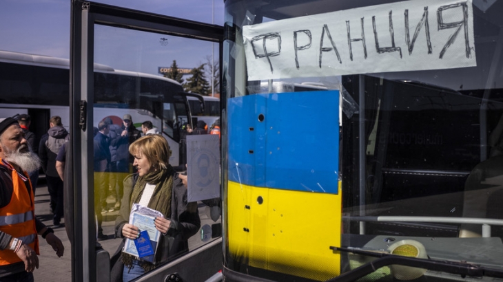 В парламенте Франции подняли вопрос о помощи принимающим украинцев гражданам