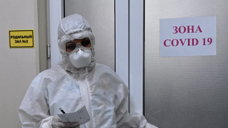 В России за сутки госпитализировали 1373 человека с коронавирусом