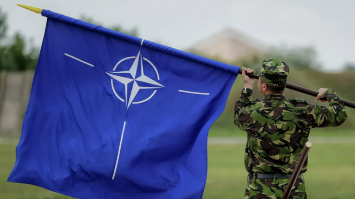 МИД Венгрии: НАТО должно не допустить прямой конфронтации с Россией