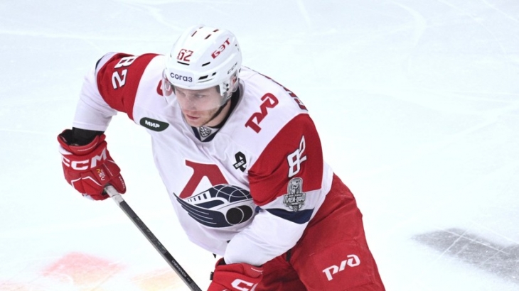 Хет-трик Чеховича принёс «Локомотиву» первую победу над ЦСКА в серии плей-офф КХЛ