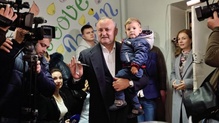 На выборах в Молдавии по партийным спискам побеждает оппозиционная Партия социалистов