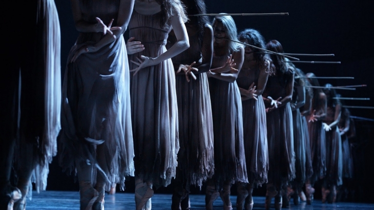 Английский национальный балет представил российской публике «Жизель» в постановке Акрама Хана