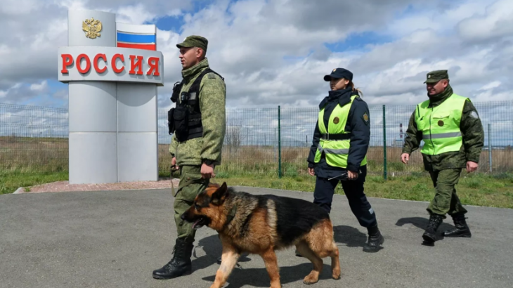 В Саратовской области на границе начал работу мобильный пункт военкомата
