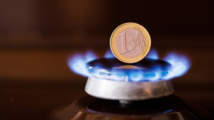 Биржевые цены на газ в Европе опустились ниже $300 впервые за два года