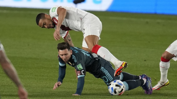 Marca: Месси обвинил в предвзятости арбитра матча Аргентина — Перу