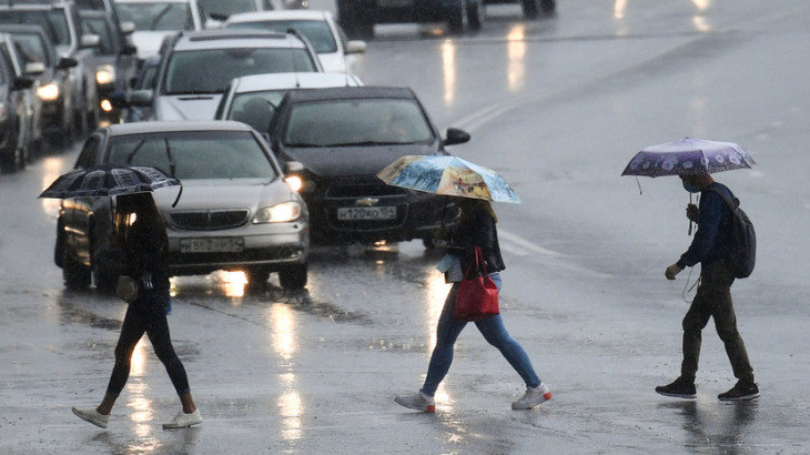 Автоэксперт Моржаретто рассказал о правилах вождения во время дождя