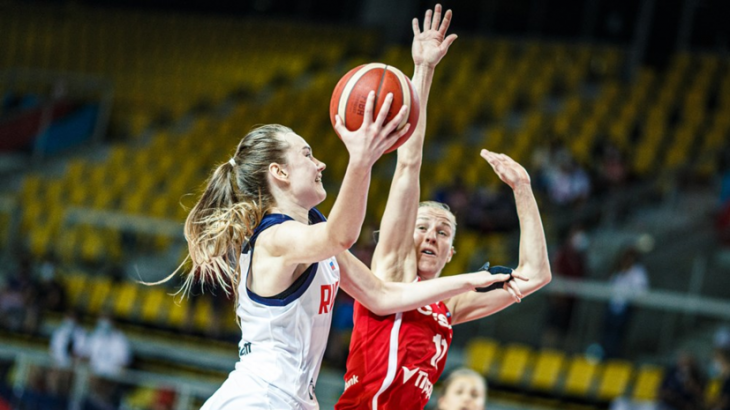 Сборная России обыграла Чехию в стартовом туре женского Евробаскета