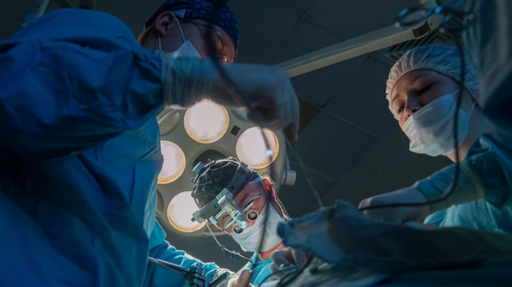 Хирурги из госпиталя Вишневского провели уникальную операцию на сердце полицейского