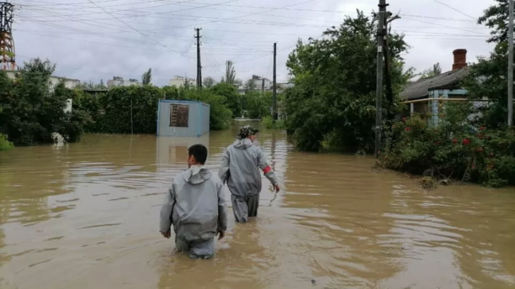 В Крыму объявлено штормовое предупреждение на 18 июня