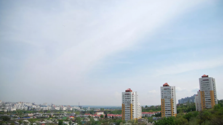Белгородские власти объяснили громкие звуки над городом работой ВС России