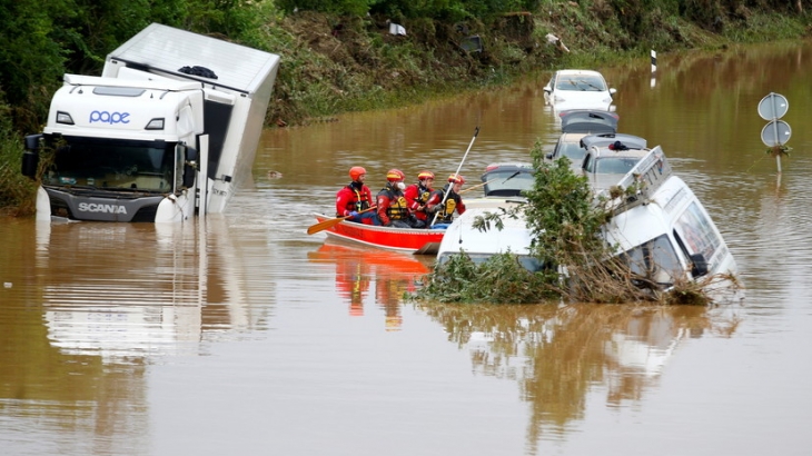Число жертв наводнений на западе Германии возросло до 133