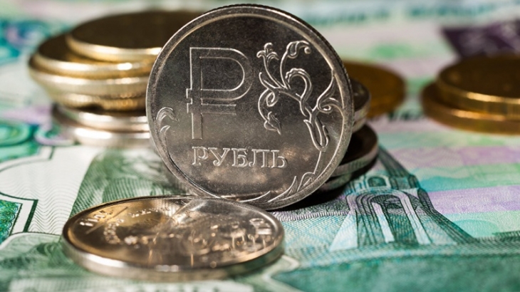Рубль вошел в тройку самых недооцененных валют