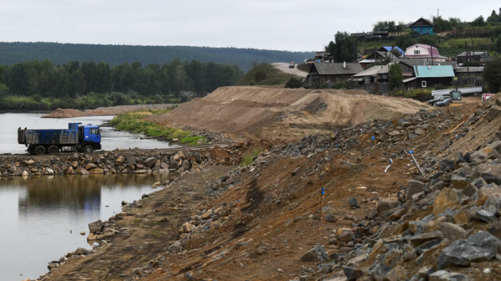 МЧС ожидает повышения уровня воды в реке Тулуна до критического 31 мая