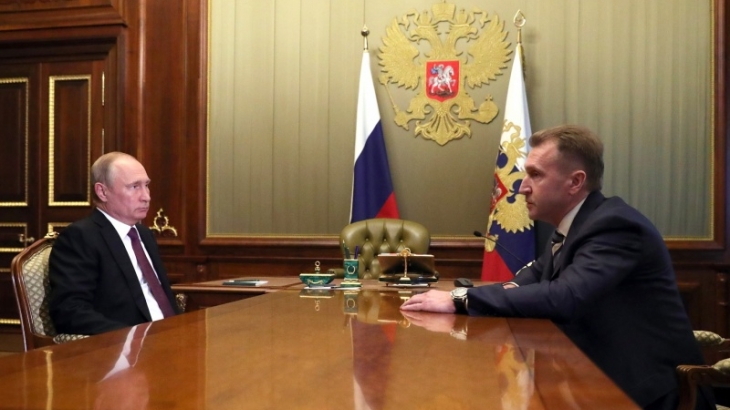 Владимир Путин провел рабочую встречу с председателем Внешэкономбанка Игорем Шуваловым