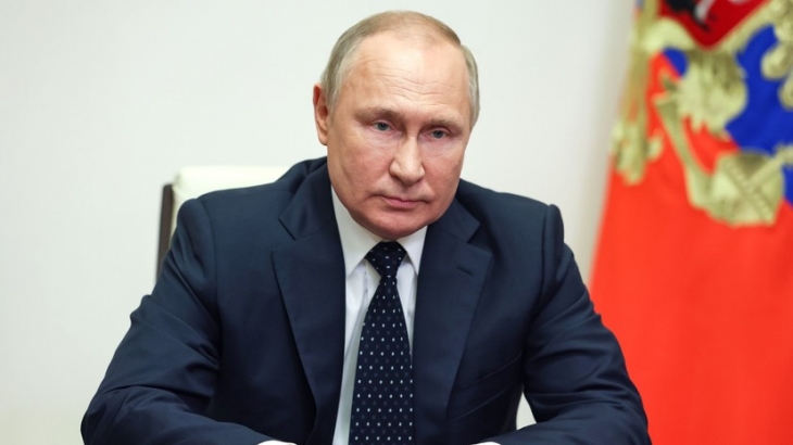 Путин поручил представить проект цифрового удостоверения личности