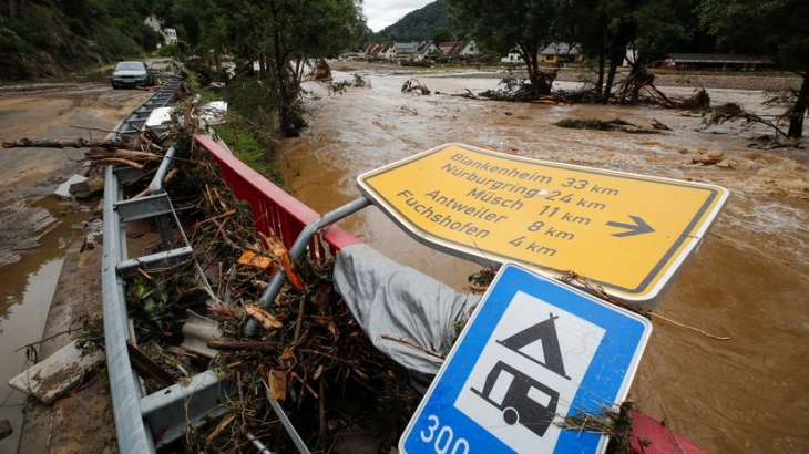 Власти ФРГ заявили об 1,3 тысячах пропавших без вести из-за наводнения