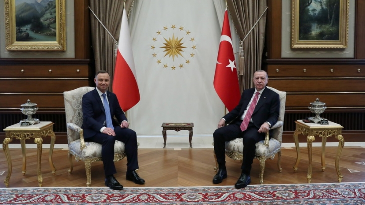 Турция подписала договор о поставке своих беспилотников в Польшу