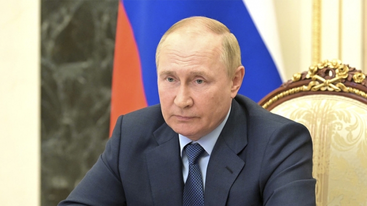 Путин заявил, что попытки Запада загнать всех под один шаблон объективно обречены