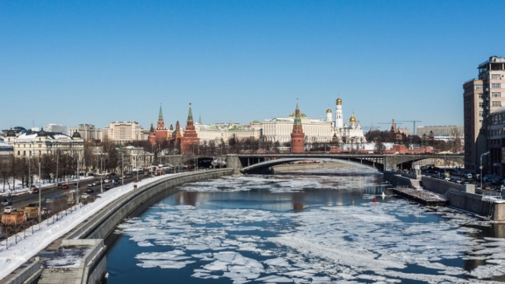 Синоптики рассказали, когда в Москве начнет активно таять снег