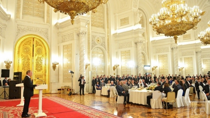 Юбилей российской Конституции отметят торжественным приемом в Кремле
