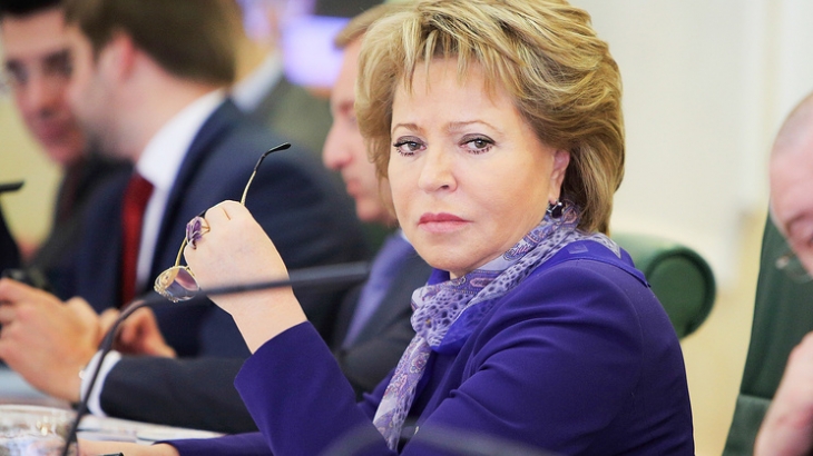 Матвиенко считает, что в России недостаточно женщин на постах "уровня принятия решений"  