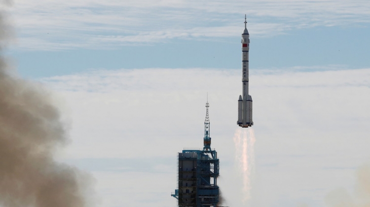 Китай запустил космический корабль к строящейся орбитальной станции