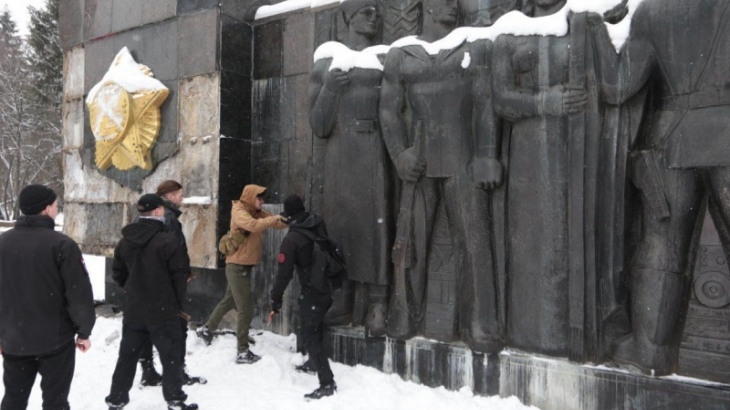 Во Львове осквернили мемориал советским воинам