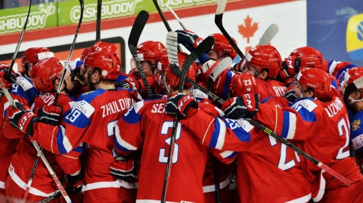 Молодежная сборная России по хоккею одержала первую победу на ЧМ, обыграв швейцарцев