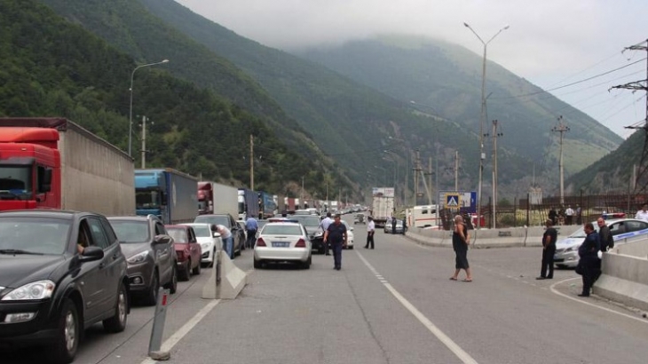 На границе России и Грузии частично восстановили движение автомобилей